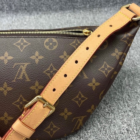 SOLD OUT””””Louis Vuitton bumbag - Picture 5 of 9